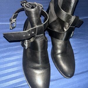 Vince Camuto Black Leather Women's Boots Size 10